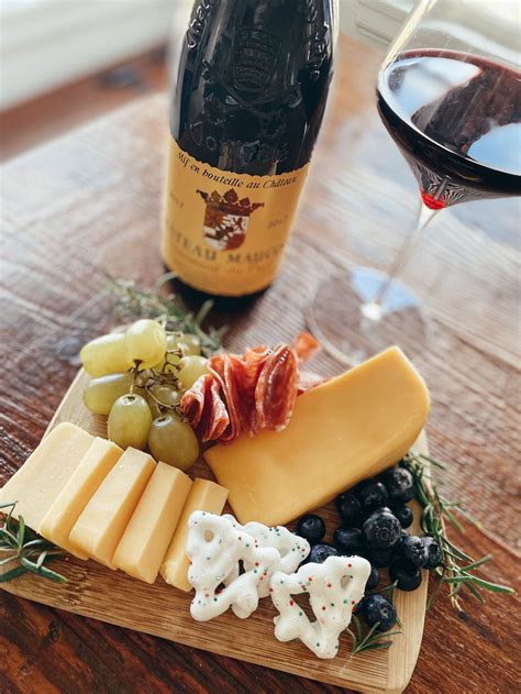 4 Essential Red Wine and Cheese Pairings — Lexi's Wine List