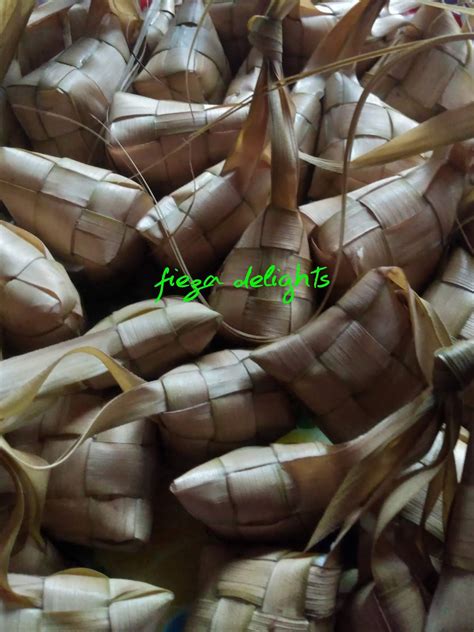 FIEZA DELIGHTS: CARA MEMBUAT KETUPAT DAUN KELAPA