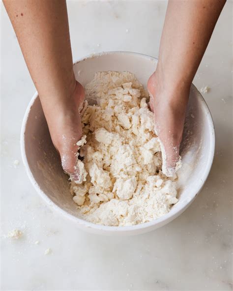 How to Make Pie Dough by Hand - Style Sweet