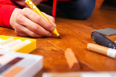 How to Repair Hardwood Floor Scratches - The Habitat