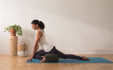 9 Restorative Yoga Bolster Poses: How to Use a Yoga Bolster for Deep ...