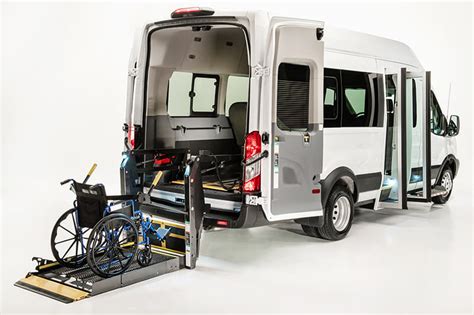 Full-Size Mobility Vans - Driverge Vehicle Innovations