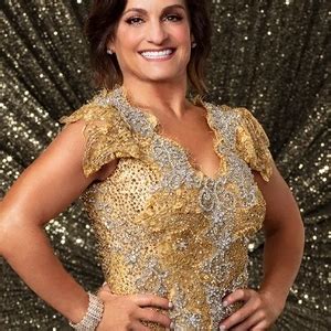 Mary Lou Retton - Biography, Husband, Net Worth, Family & Facts - FactMandu