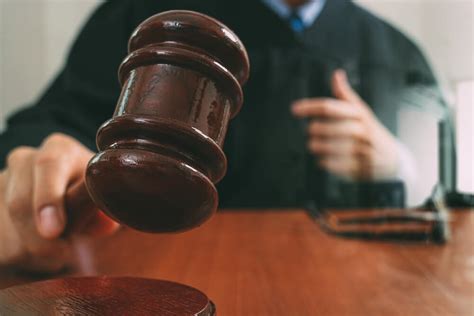 5 Questions To Ask Before Hiring a Defense Attorney - Cain and Herren