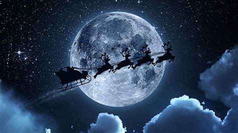 How you can spot Santa's Sleigh this Christmas | HELLO!