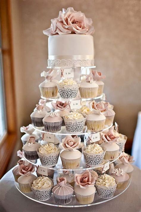 Originele trouwtaart: cupcakes voor iedereen | Hochzeitstorte mal ...