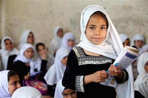 Afghanistan - Girl's Education - Richard Wainwright Photography