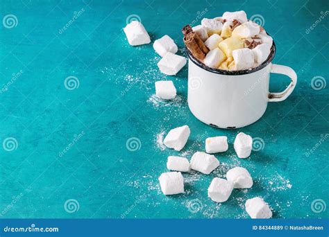 Hot Chocolate with Marshmallow Stock Image - Image of food, dessert: 84344889