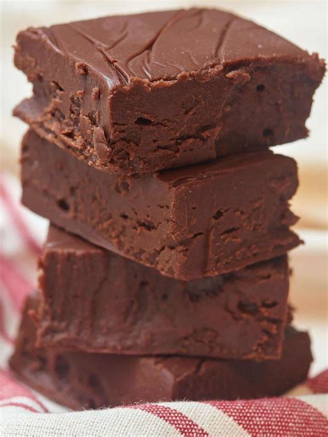 Holiday Chocolate Fudge - made in the microwave!