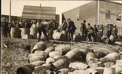 Grasse Mat' - 4 novembre 1930 : Al Capone crée des restos du cœur à Chicago