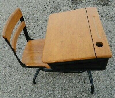 VINTAGE ANTIQUE CHILD'S School Desk-1930's - 1950's-Swivel Seat-RH Inkwell-GUC $150.00 - PicClick