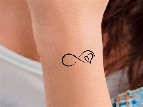 Infinity Heart Temporary Tattoo / Cute Wrist Tattoo - Etsy Canada