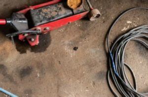 Hydraulic Floor Jack Troubleshooting- Things You Need to Know