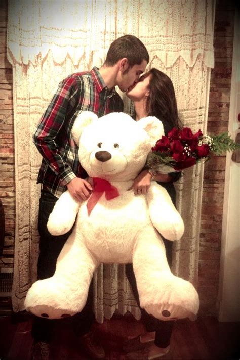 Pin by Monika Aguilar on SAN VALENTIN | Kids in love, Teddy day, Happy ...