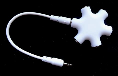 3.5mm Aux Splitter Adapter Free Stock Photo - Public Domain Pictures