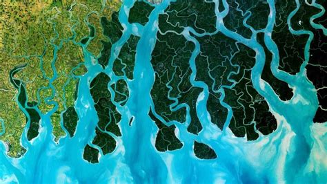 Satellite photo of the Ganges Delta at India and Bangladesh (© Planet ...