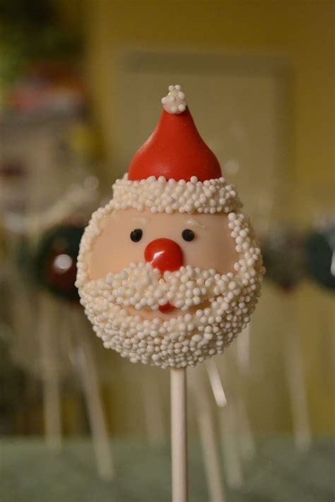 Santa Claus cake pops | Christmas cake pops, Holiday cake pop, Christmas cake