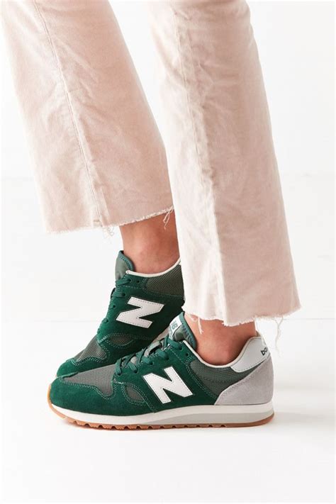 New Balance 520 Running Sneaker | Urban Outfitters