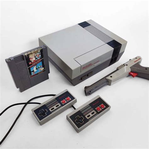 Nintendo NES (1985) | Ames