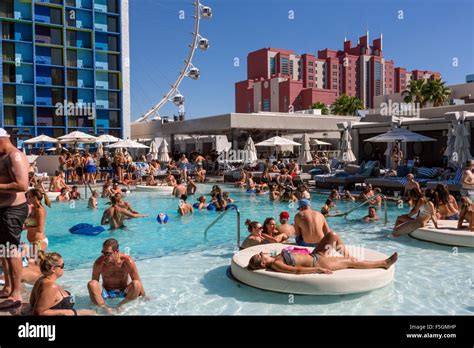 Las Vegas, Nevada. Millennials Relaxing at the Pool, The Linq Hotel ...