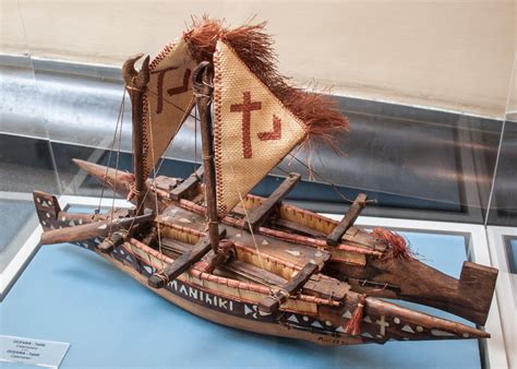 File:Tahiti, catamaran, model in the Vatican Museums.jpg - Wikimedia ...