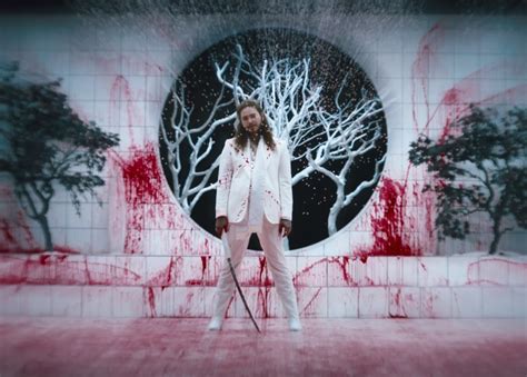 Post Malone – “Rockstar” (Feat. 21 Savage) Video