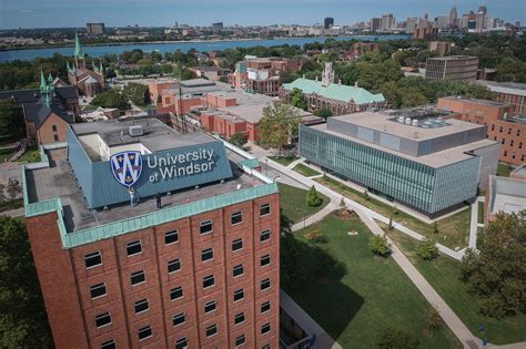 Face Coverings Mandatory On UWindsor Campus | windsoriteDOTca News - windsor ontario's ...