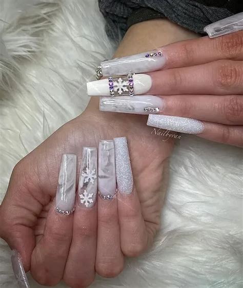 50+ Stunning White Winter Nails [2024] To Embrace Winter Wonderland - Girl Shares Tips