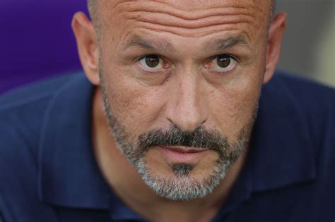Fiorentina boss Vincenzo Italiano: "We are adapting to play a lot and train little" - Get ...