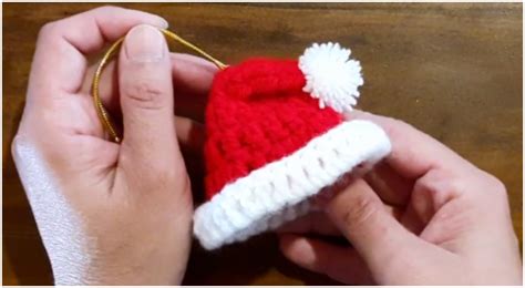 Crochet Easy Santa Hat - Love Crochet