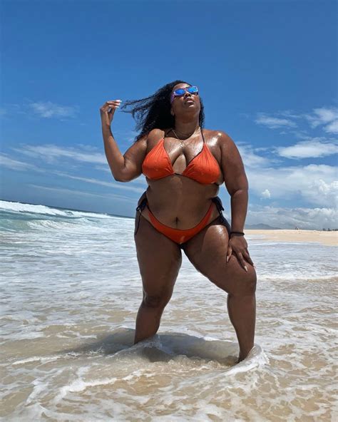 Lizzo’s sultry snaps keep on coming | Page Six