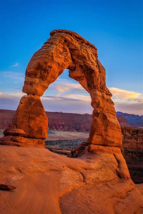 Delicate Arch Hike • 12 Things To KNOW For The Trail (2023)