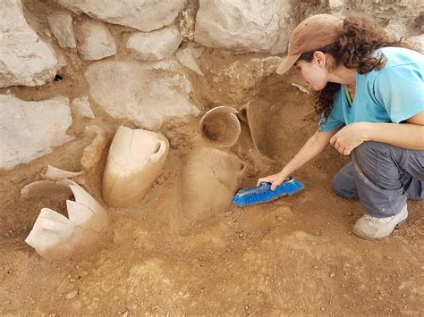 Archaeology News Report: Archaeologists say they found town where ...