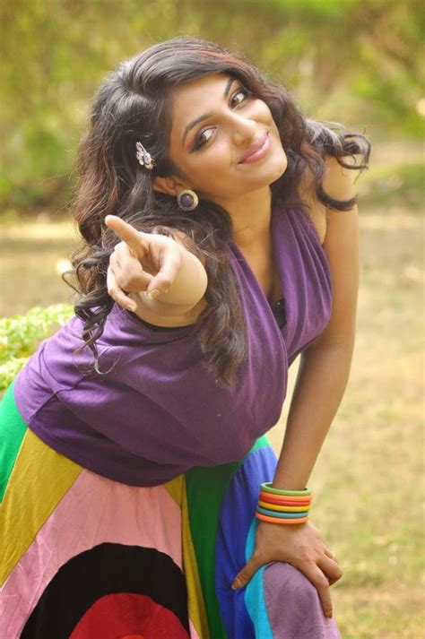 Malayalam Actress Photos without Dress Hot Saree Navel Hot Photos Miya Hot Naval Photos ...