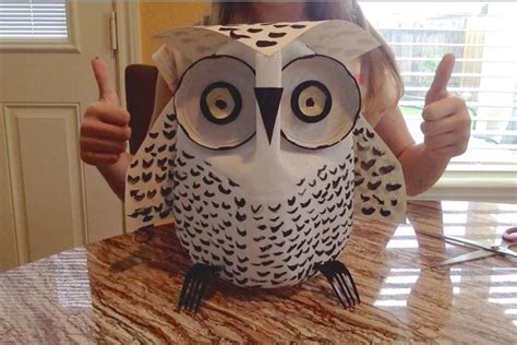 Snowy Owl Milk Jug Craft | FaveCrafts.com