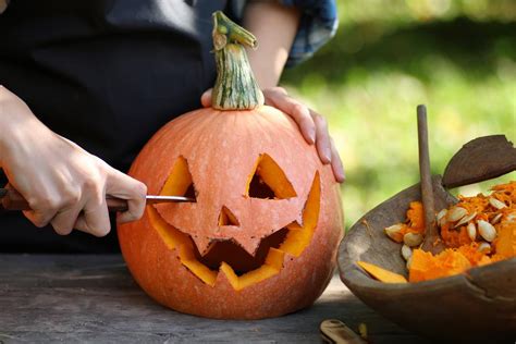 Pumpkin Carving Hacks — 6 Tips for the Best Jack-o-Lantern in the ...