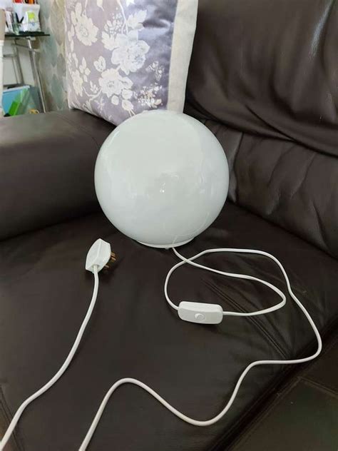 FreelyWheely: FREE - IKEA Fado white glass globe desk/table light