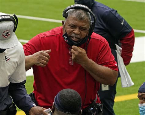 Romeo Crennel retires after almost 40 years as NFL coach - Trendradars ...