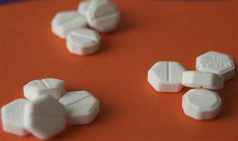 Family doctors can prescribe abortion pills as senate backs change - DutchNews.nl