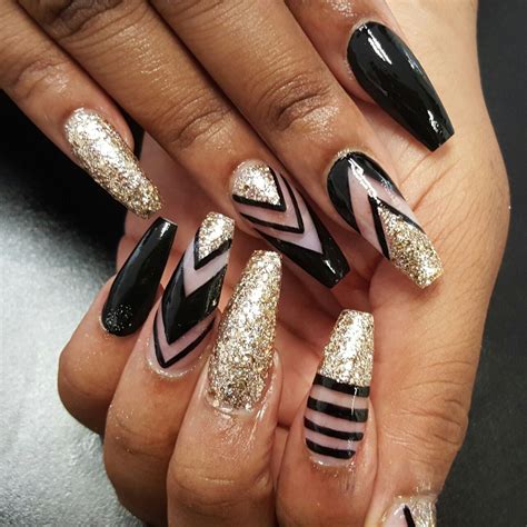 Black And Gold Nail Designs: A Stylish And Sophisticated Trend