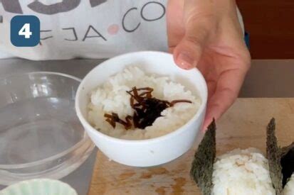 Kombu Onigiri (Japanese Rice Balls) - Chef JA Cooks