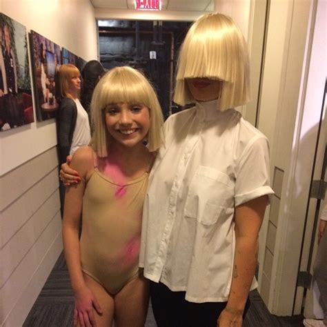 Image - Maddie and Sia on Ellen 30Jan2015.jpg | Dance Moms Wiki ...