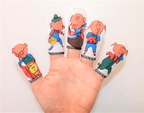 "FIVE LITTLE PIGGIES" + STORY - Set of 5 finger puppets | America's Play