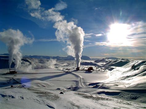 File:Krafla geothermal power station wiki.jpg - Wikimedia Commons