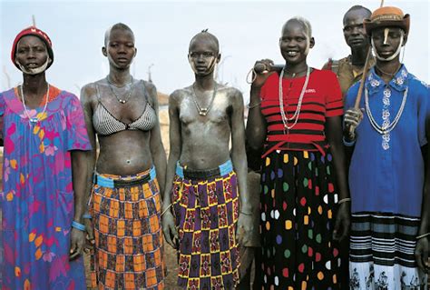 Dinka Women in Modern Dress - Carol Beckwith & Angela Fisher - Google Cultural Institute