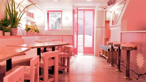 9 Restaurants That Are Taking This Millennial Pink Thing Very Seriousl ...