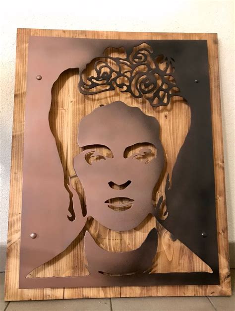 Frida Kahlo steel picture en 2023 | Arte de pared de metal, Arte de pared, Formas de madera