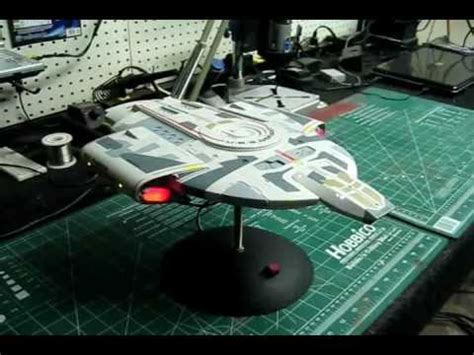 AMT/ERTL Deep Space Nine 1/450 Scale U.S.S. Defiant Model Kit Buildup PT 6 - YouTube