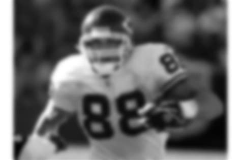 Chiefs Tight End Tony Gonzalez Inducted into Pro Football Hall of Fame