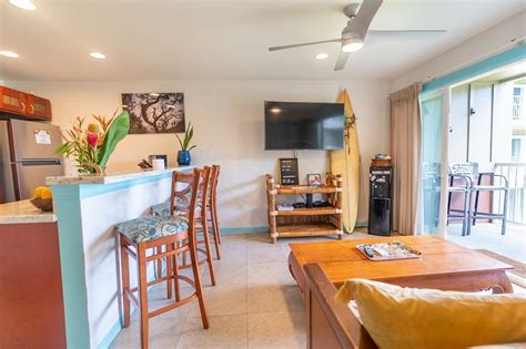 2 Bedroom Condo Conveniently Located in Kapaa - Hawaii Real Estate ...